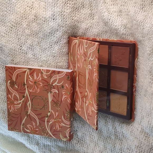 HIPDOT Pressed Pigment/Glitter Palette in Witchy Warms, 22g/0.78oz - Picture 11 of 11